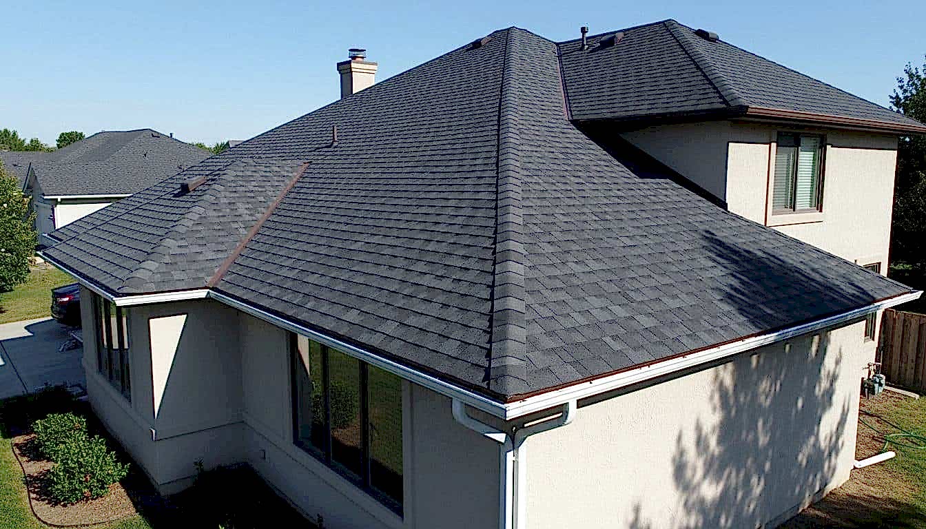 Flat Roof Repair and Replacement in Valley Village — Valley Village — Roof Repair & Construction Inc. Flat Roof Repair and Replacement in Valley Village — Valley Village — Roof Repair & Construction Inc.